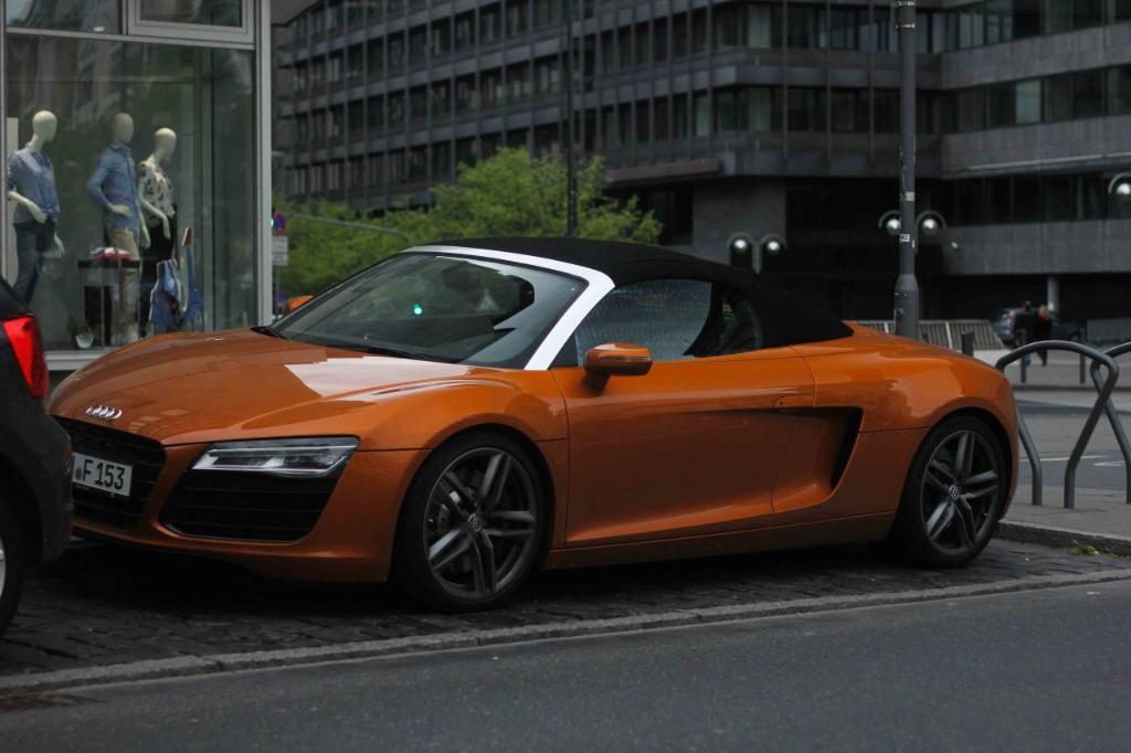 7559583381R8.jpg