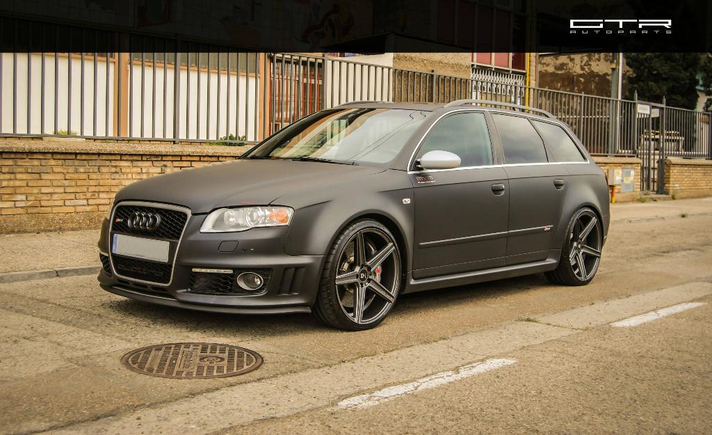 757299AUDIRS41562.jpg