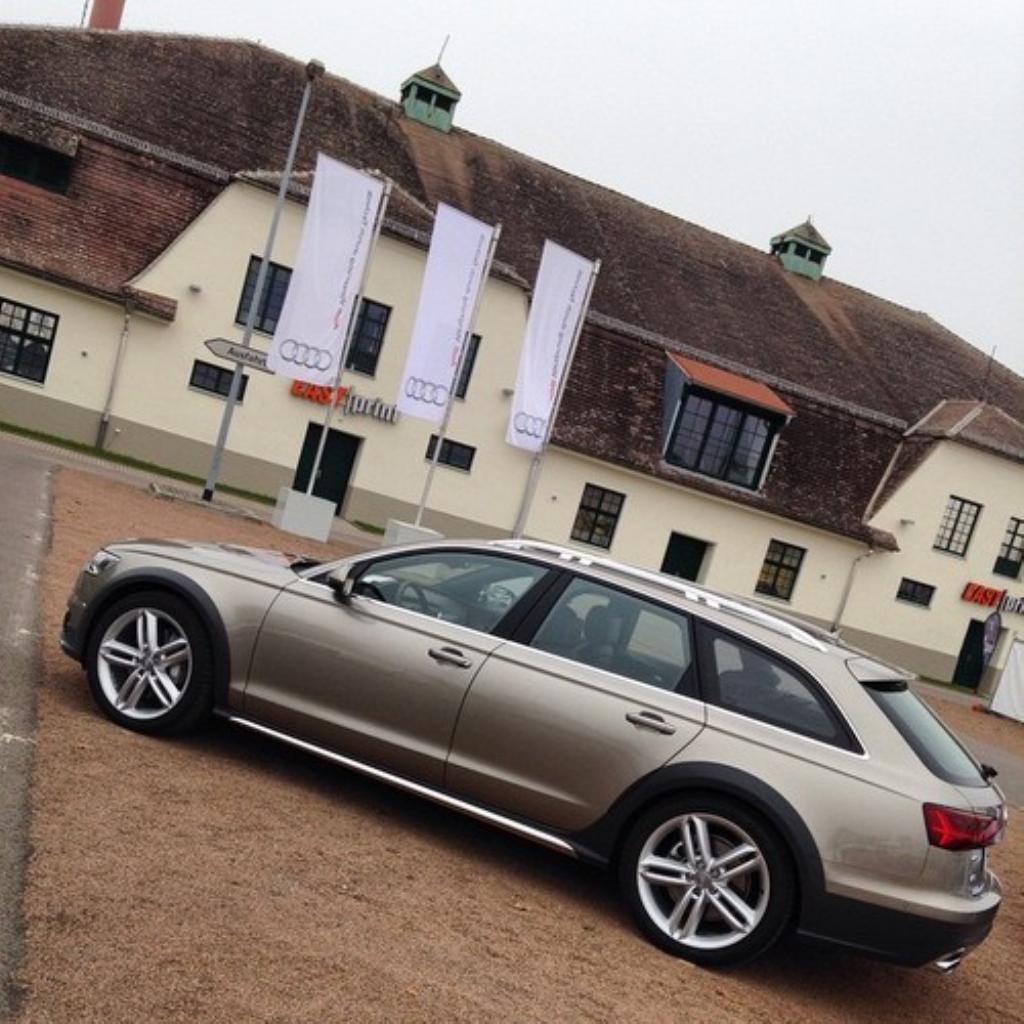 757927573AUDIA6C7ALLROAD.jpg