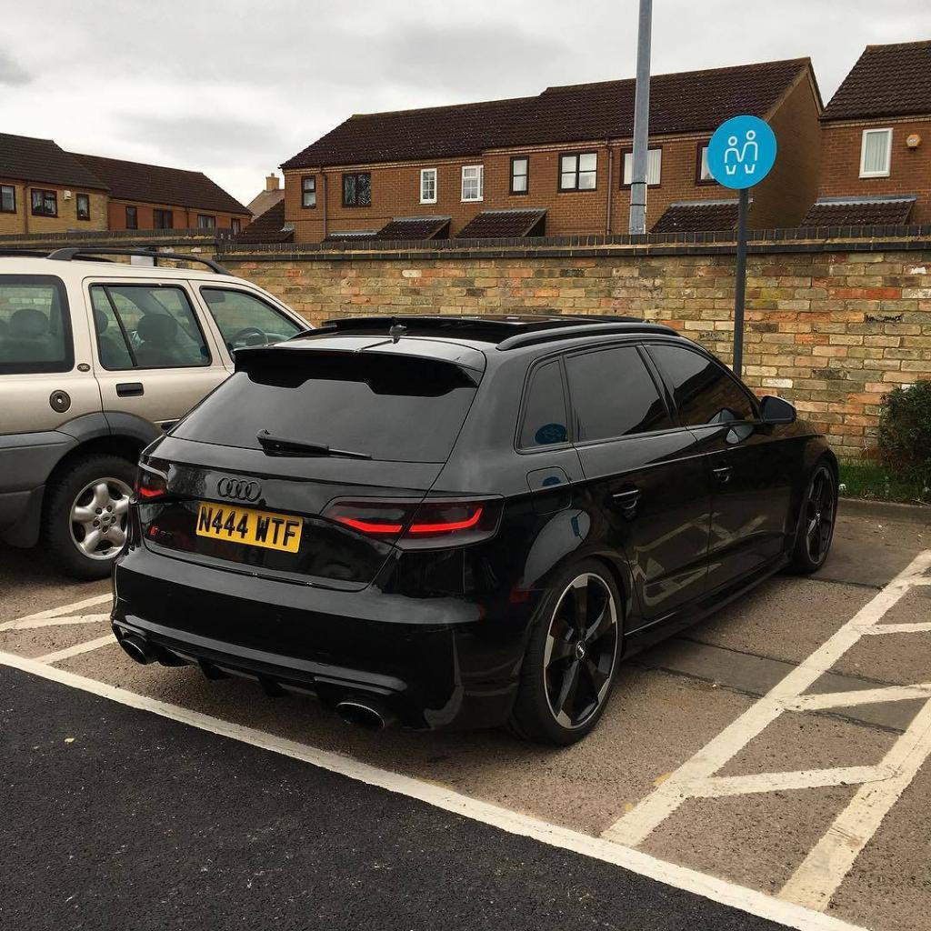 758163RS38V2915.jpg