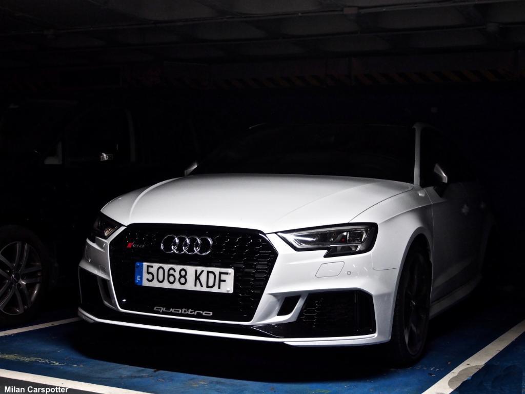 758438RS38V3161.jpg