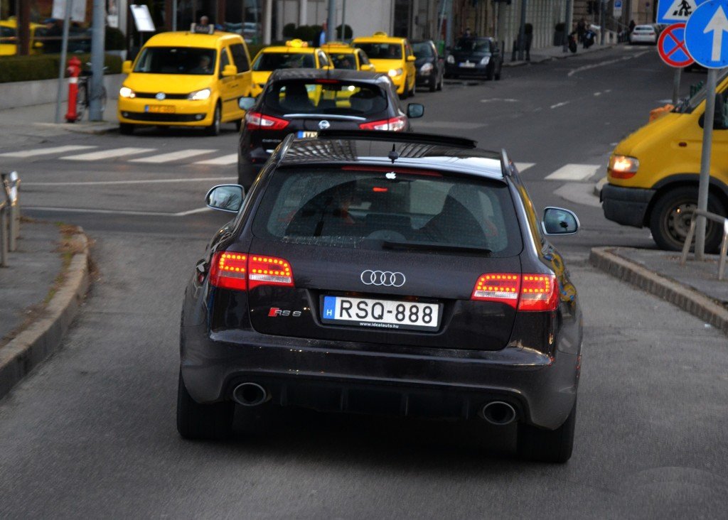 759263RS62073.jpg