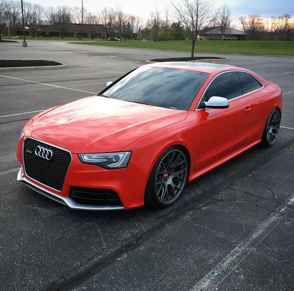 760037AUDIRS53232.jpg