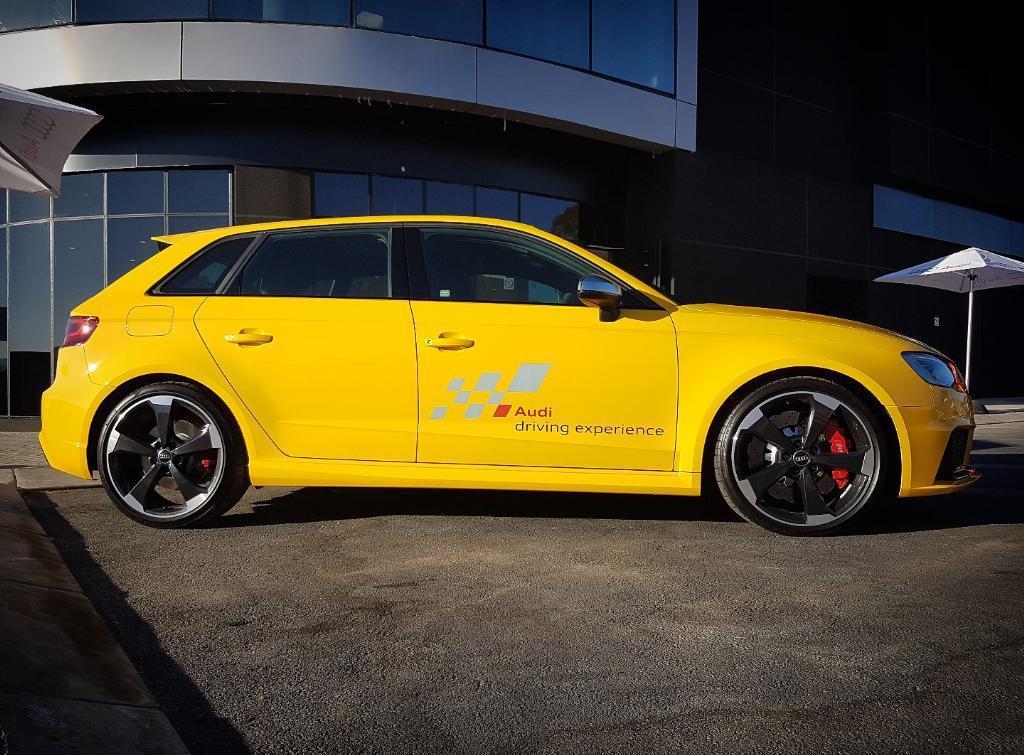 760407RS38V1357.jpg