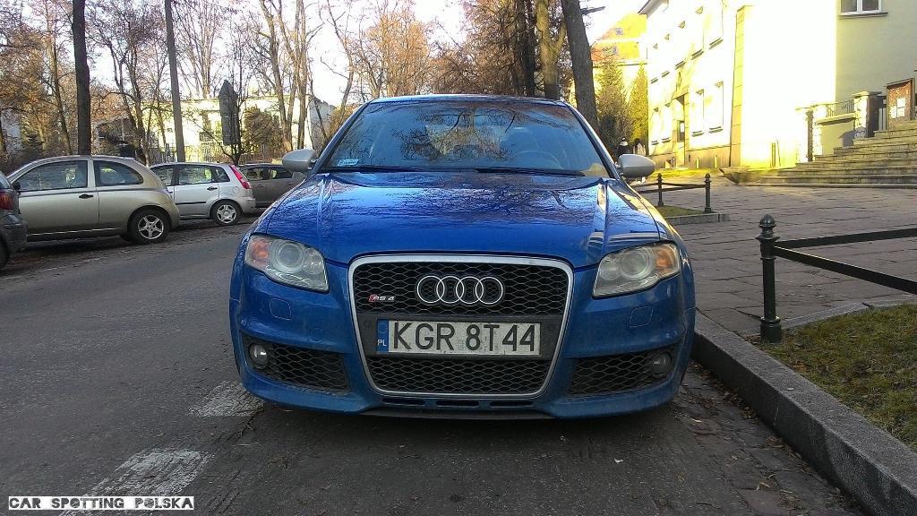 760545AUDIRS43003.jpg