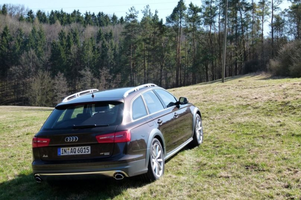 760723032AUDIA6C7ALLROAD.jpg