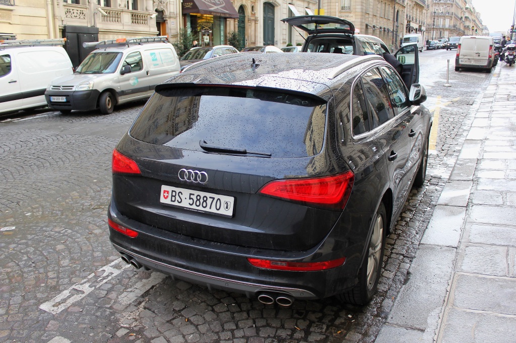 760933AUDISQ5936.jpg
