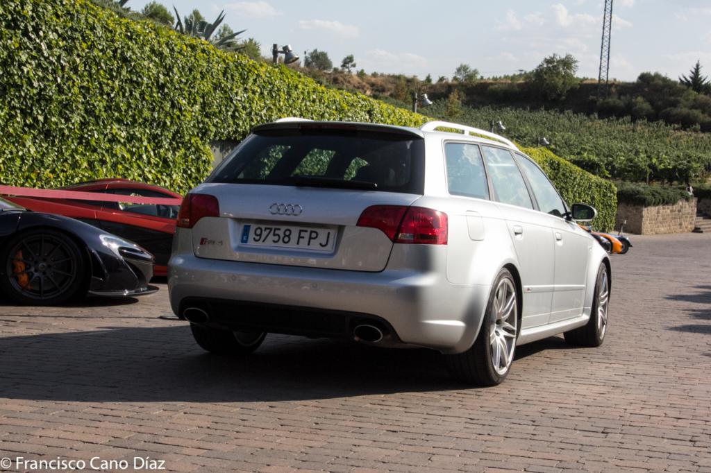 761020AUDIRS42860.jpg
