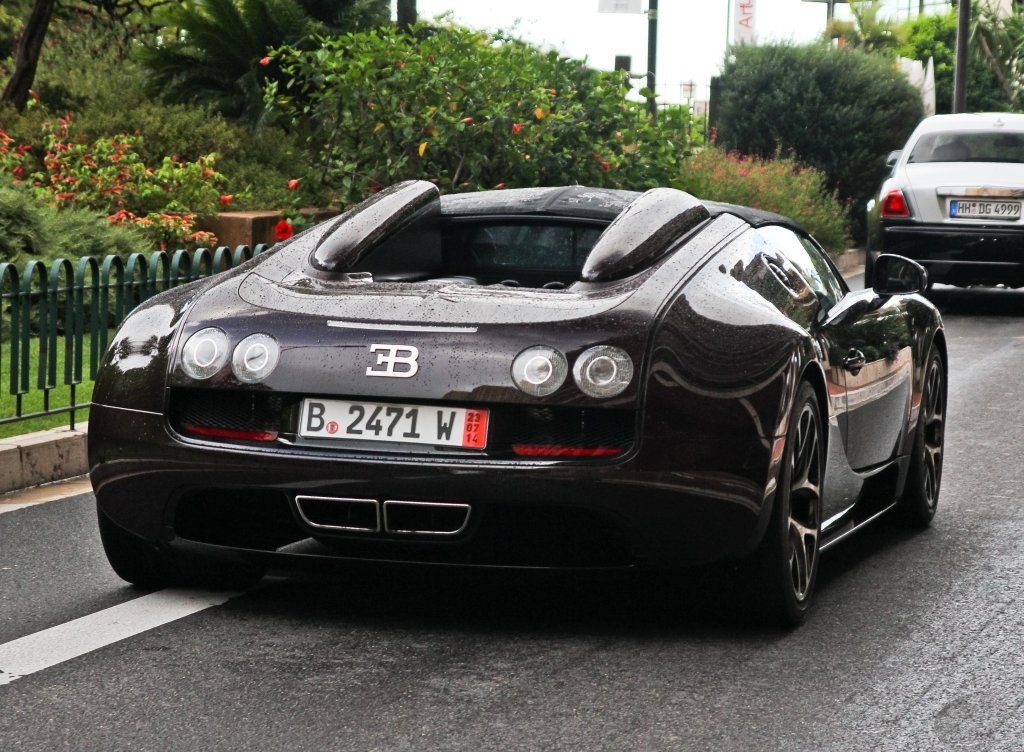 762230BUGATTIVEYRONGRANDSPORT390.jpg