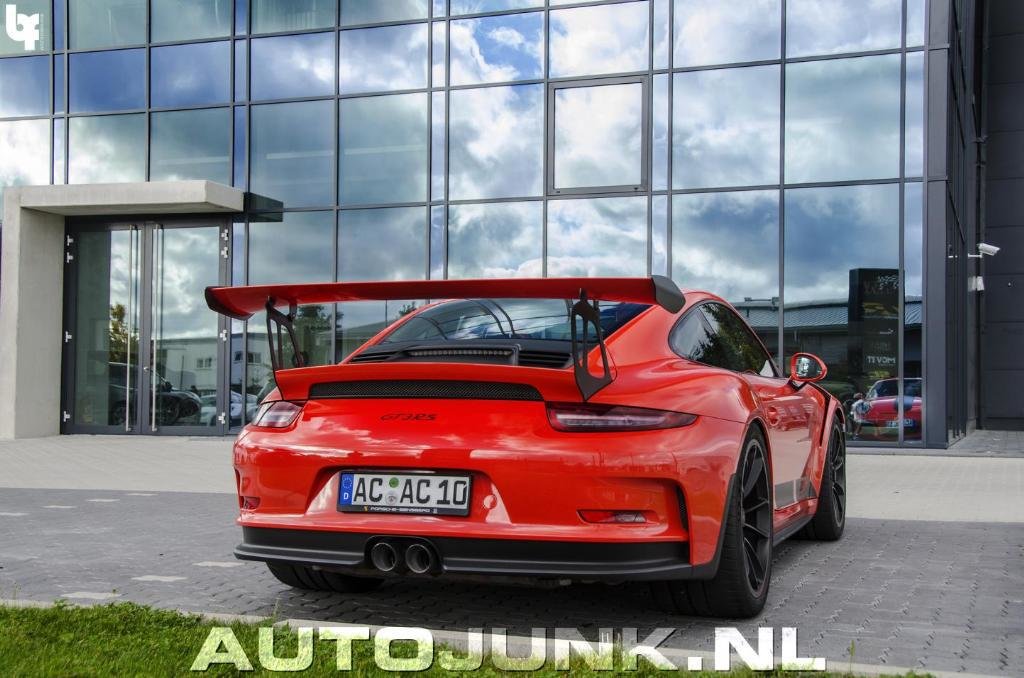 7634950141PORSCHE991GT3RS.jpg