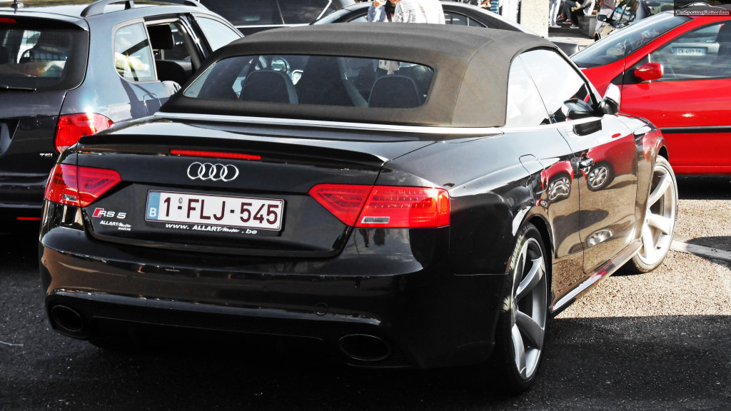 764831429RS5CABRIOLET.jpg