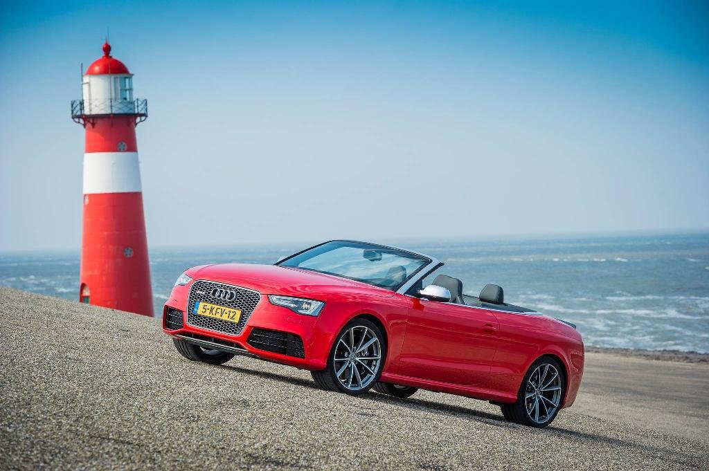 766402349RS5CABRIOLET.jpg