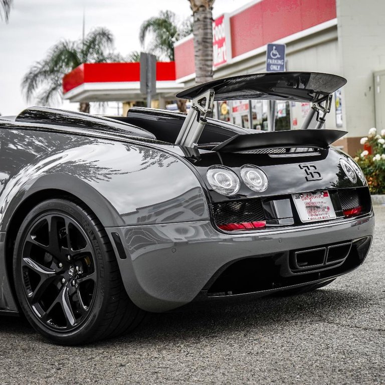 766716BUGATTIVEYRON1097.jpg