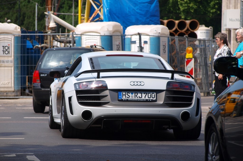 766765R8GT190ESQUIROU.jpg