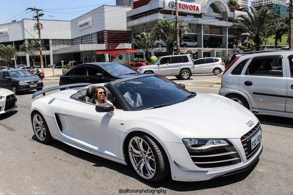 766887R8GT1719.jpg