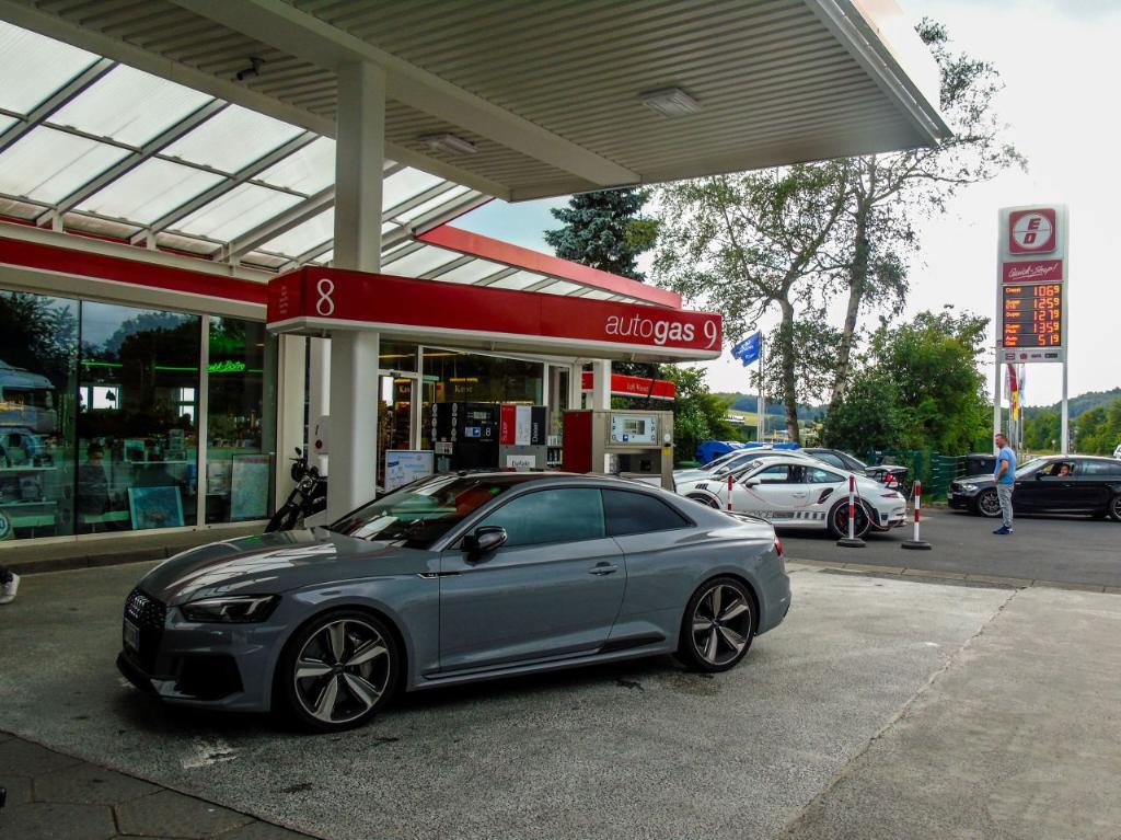 767709RS5B90596.jpg