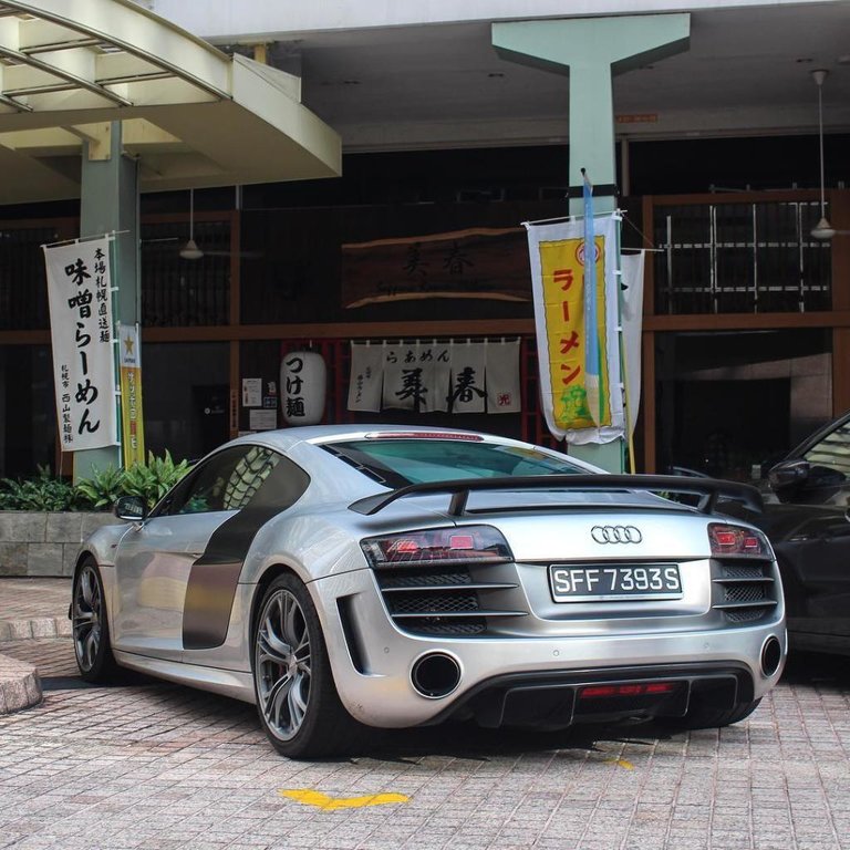 768262R8GT1765.jpg