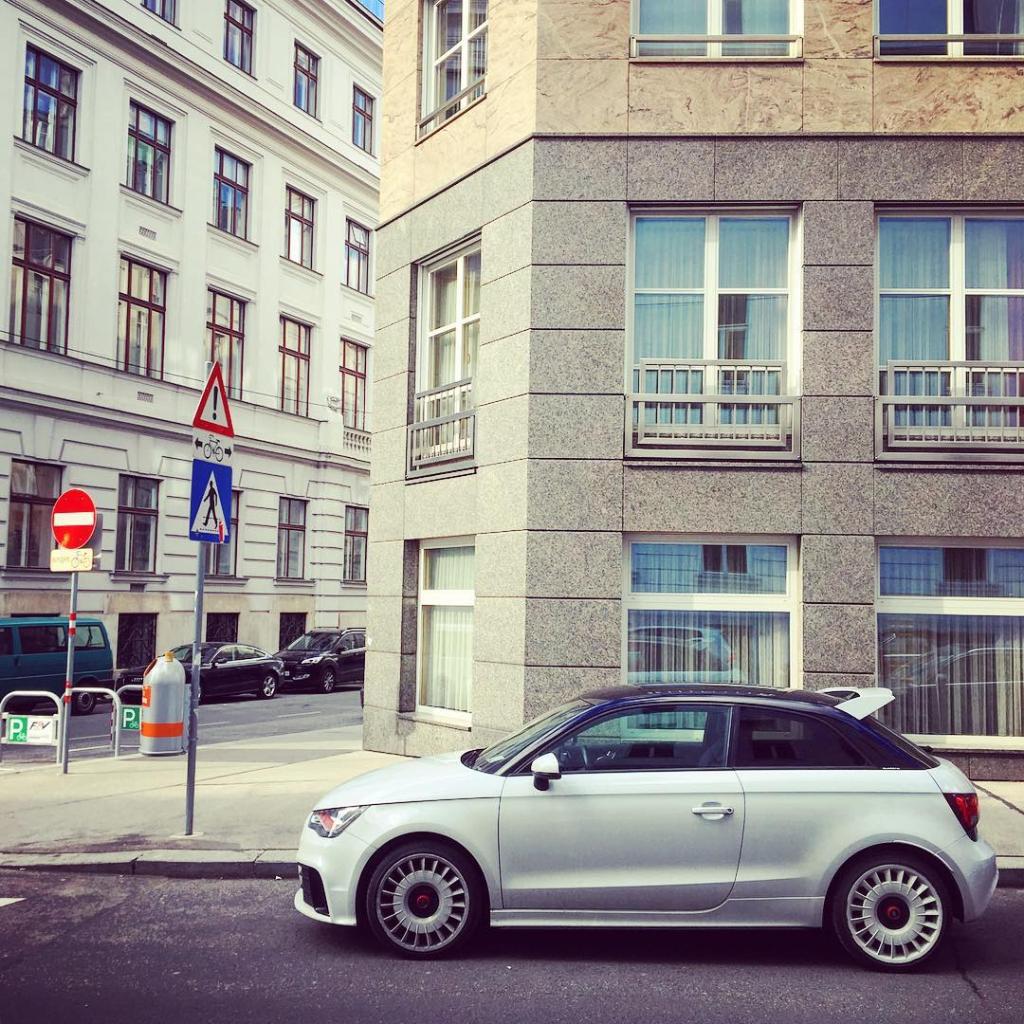 770600A1QUATTRO1208.jpg