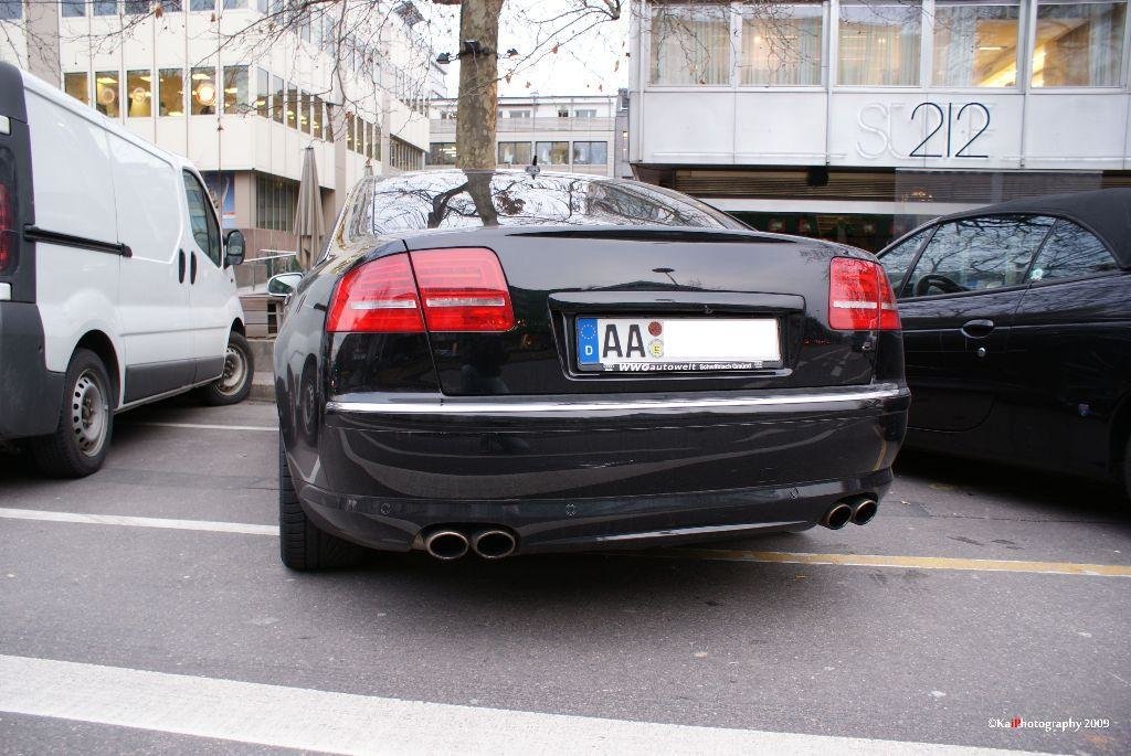 770730438S8D3.jpg
