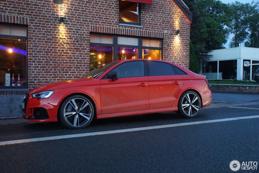 774441audirs3sedan2018c70931808201721484