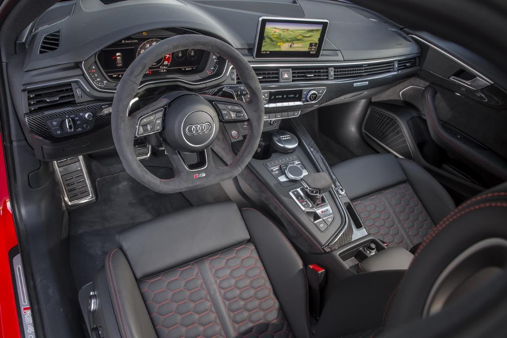 775133AUDIRS4B90149.jpg