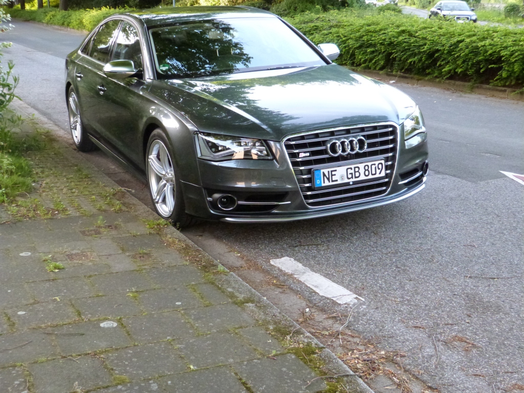 775323S8D4716.jpg