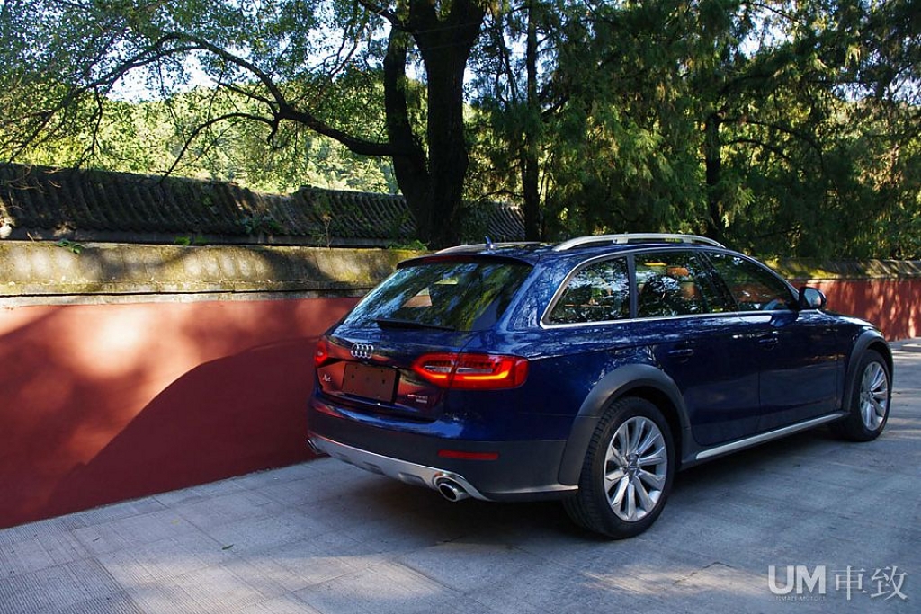 775734505AUDIA4ALLROAD.jpg