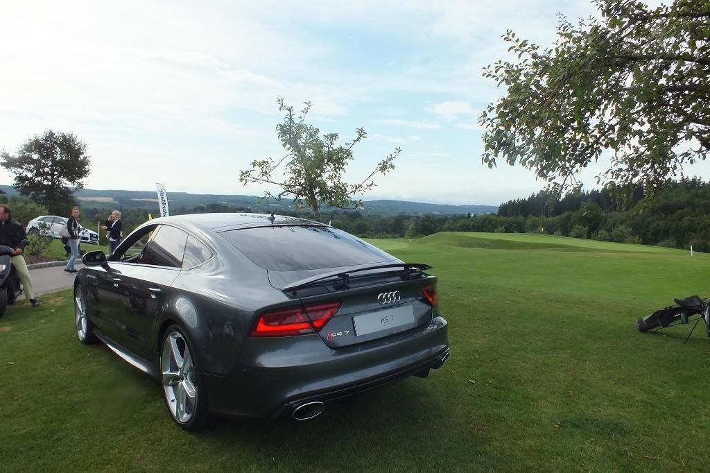 777675RS7124.jpg
