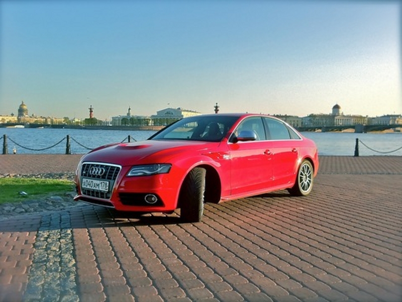 778232149S4ESQUIROU.jpg
