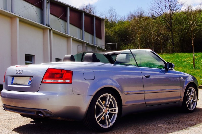 778709audia4cab.jpg