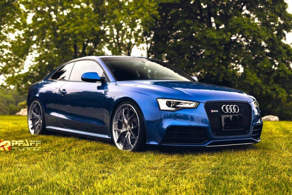 780365AUDIRS51027.jpg