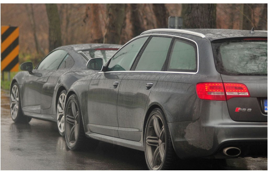 781801RS6ESQUIROU178.jpg