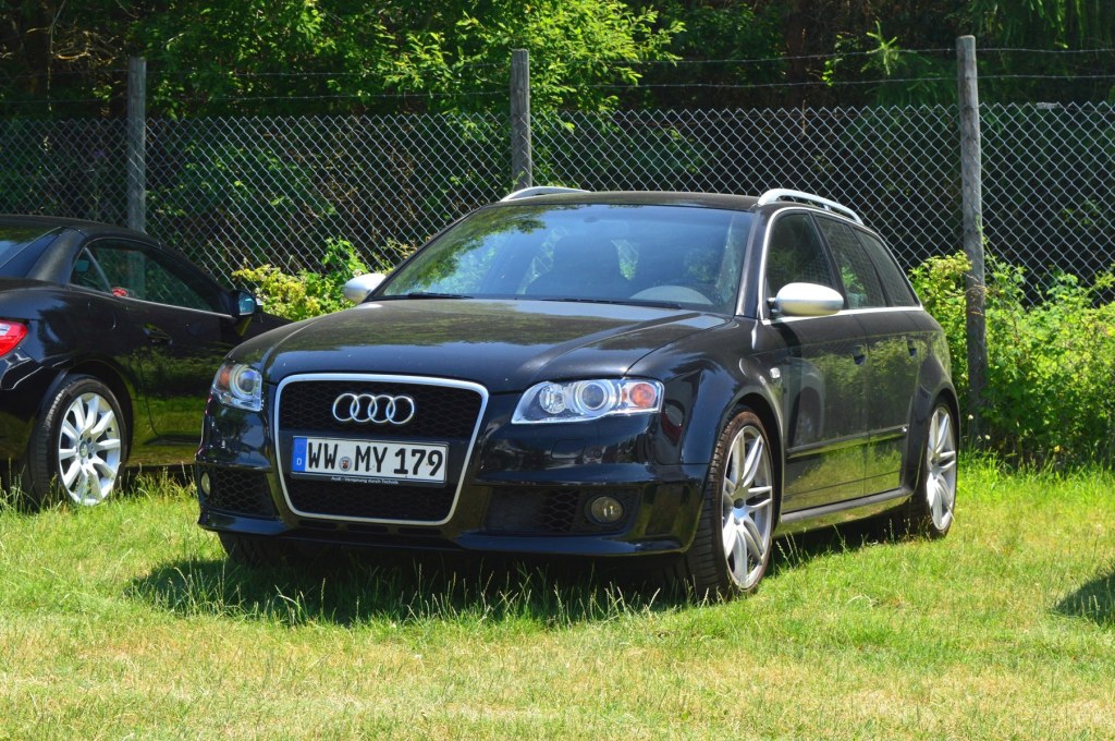 782511AUDIRS42159.jpg
