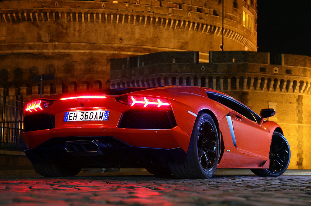783177177LAMBORGHINIAVENTADORESQUIROU.jpg