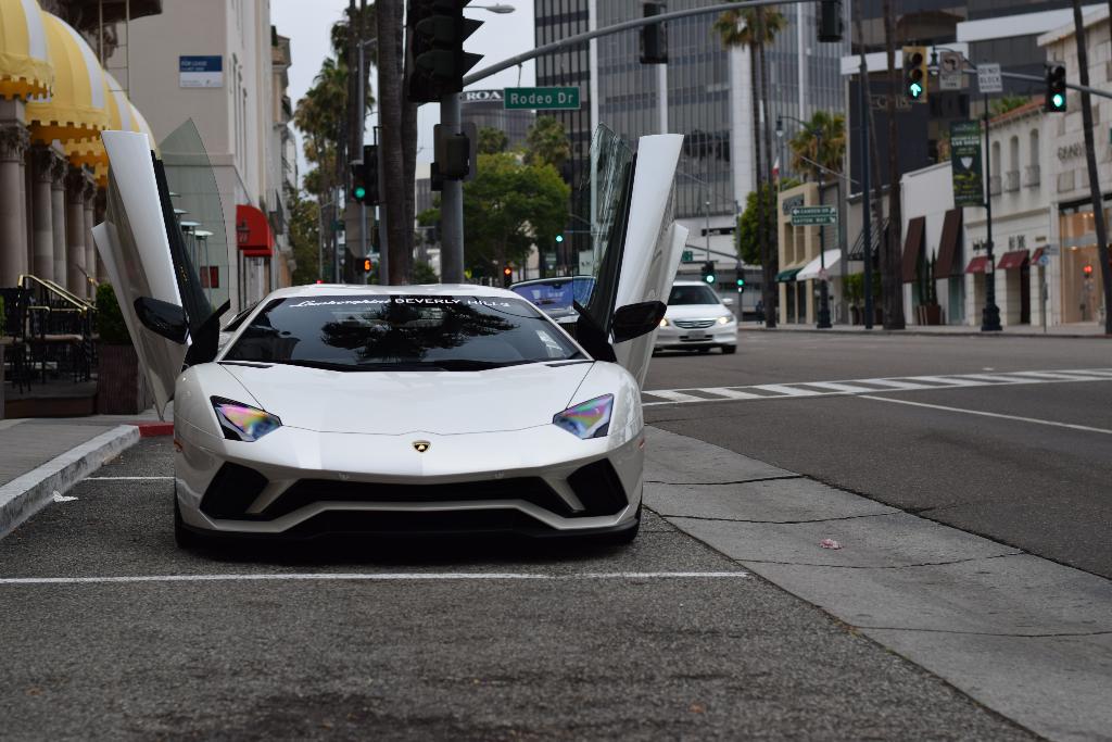 7835644193LAMBORGHINIAVENTADOR.jpg