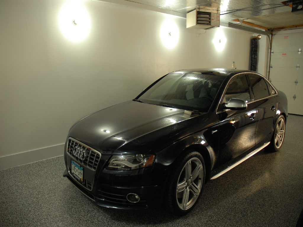 783569172S4ESQUIROU.jpg