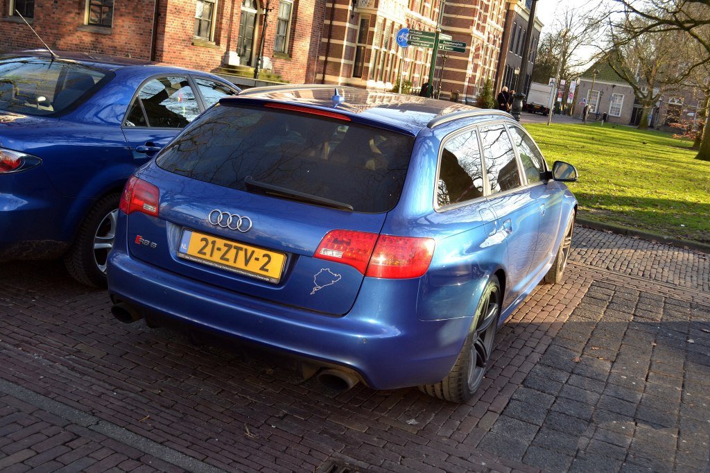 785123RS61032.jpg