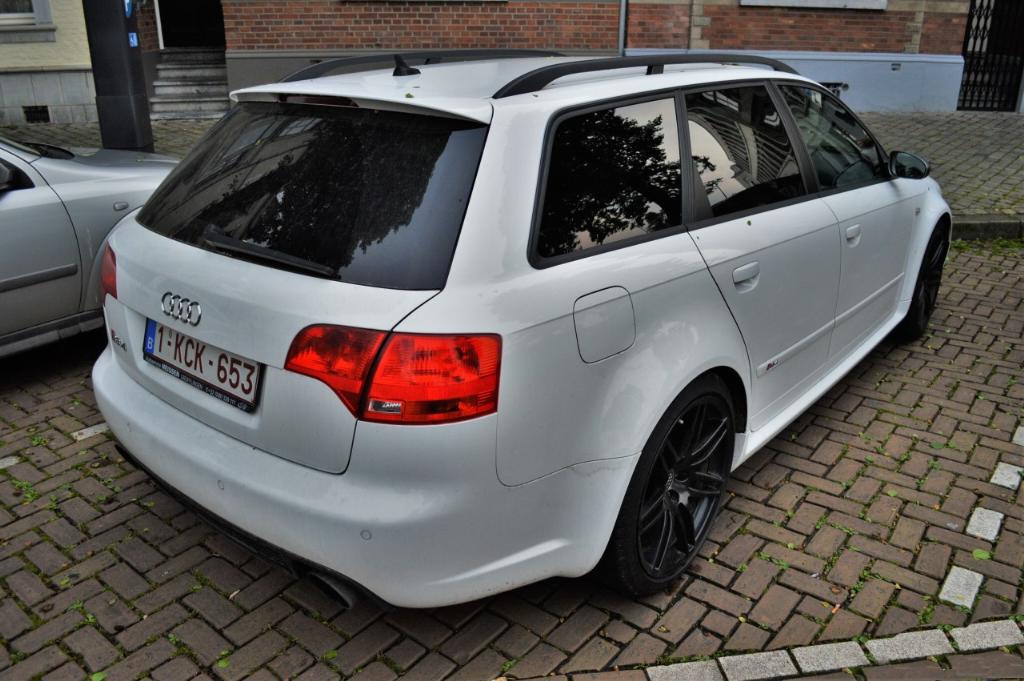 786087AUDIRS42646.jpg