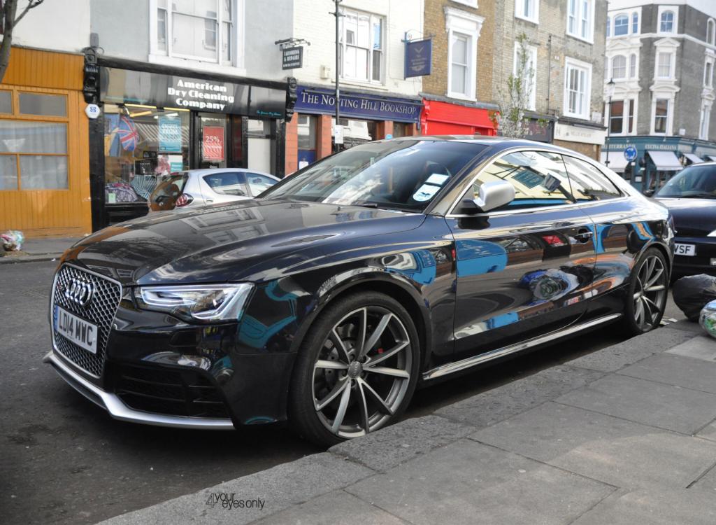 786746AUDIRS53062.jpg