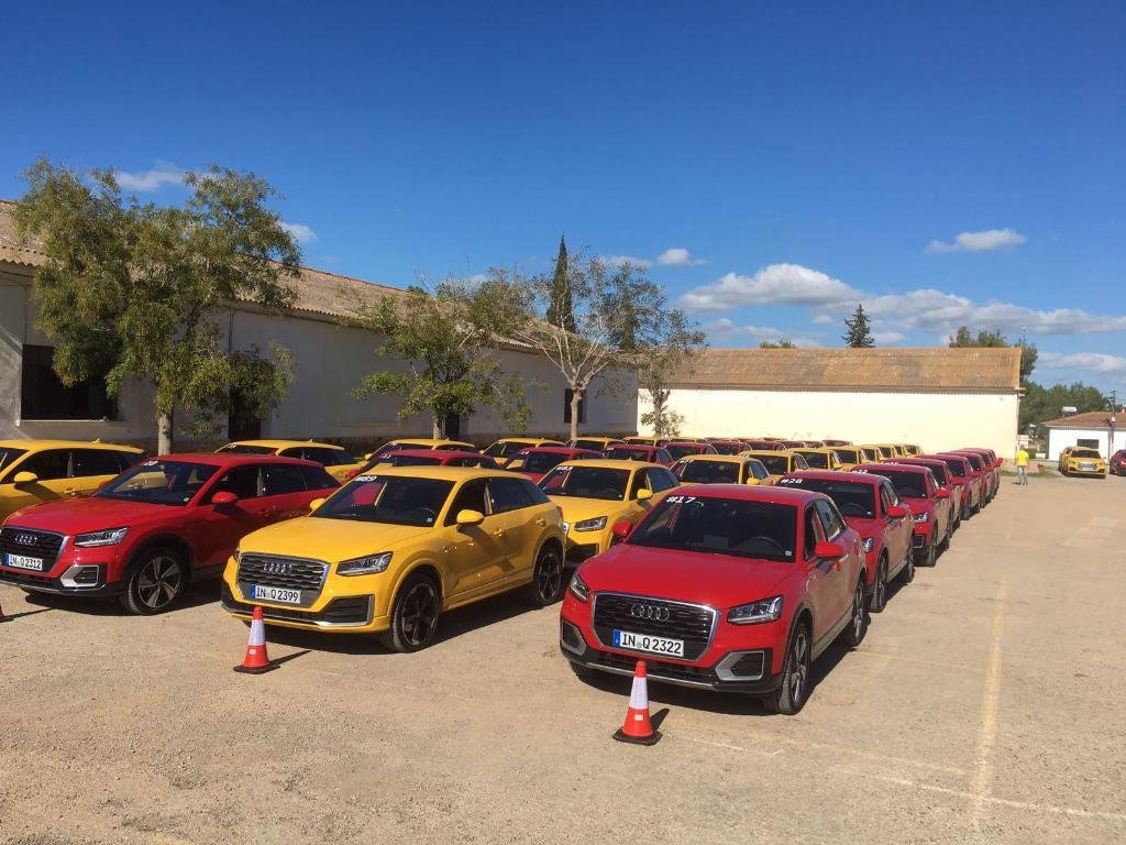 787105AUDIQ20510.jpg