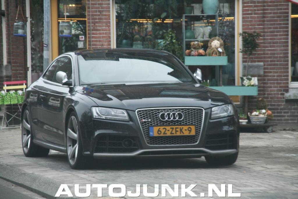 787245AUDIRS53044.jpg