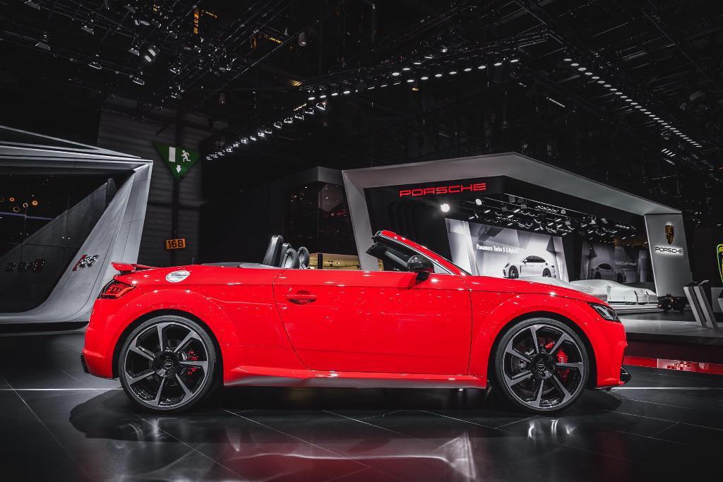 788227AUDITTRS8S0701.jpg