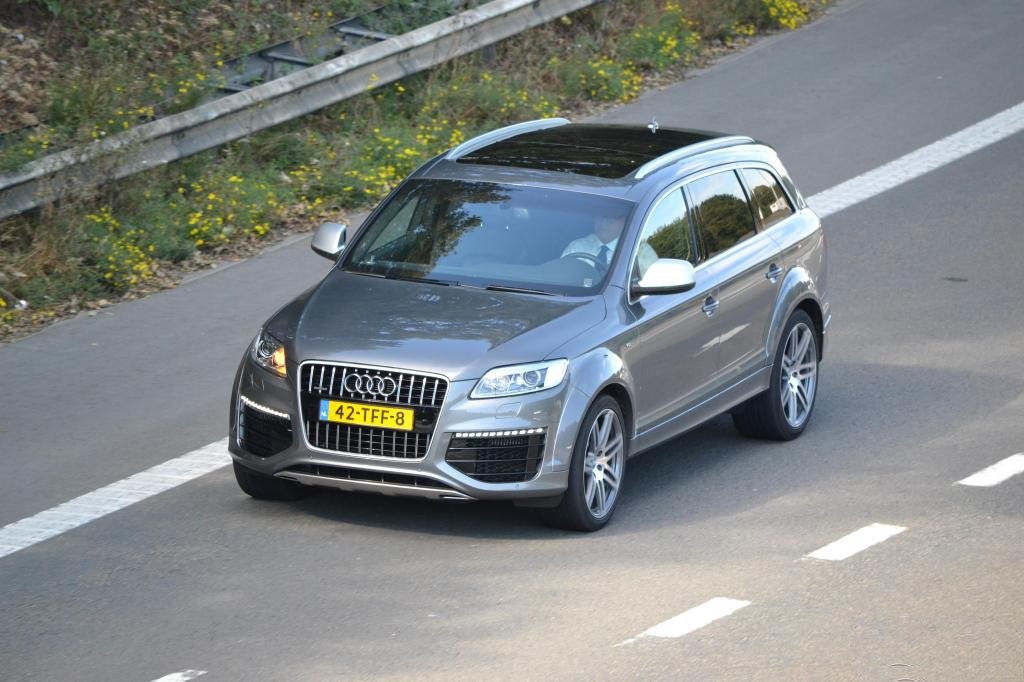 790078501Q7V12.jpg