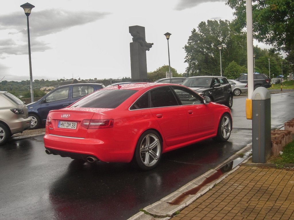 791167RS62233.jpg