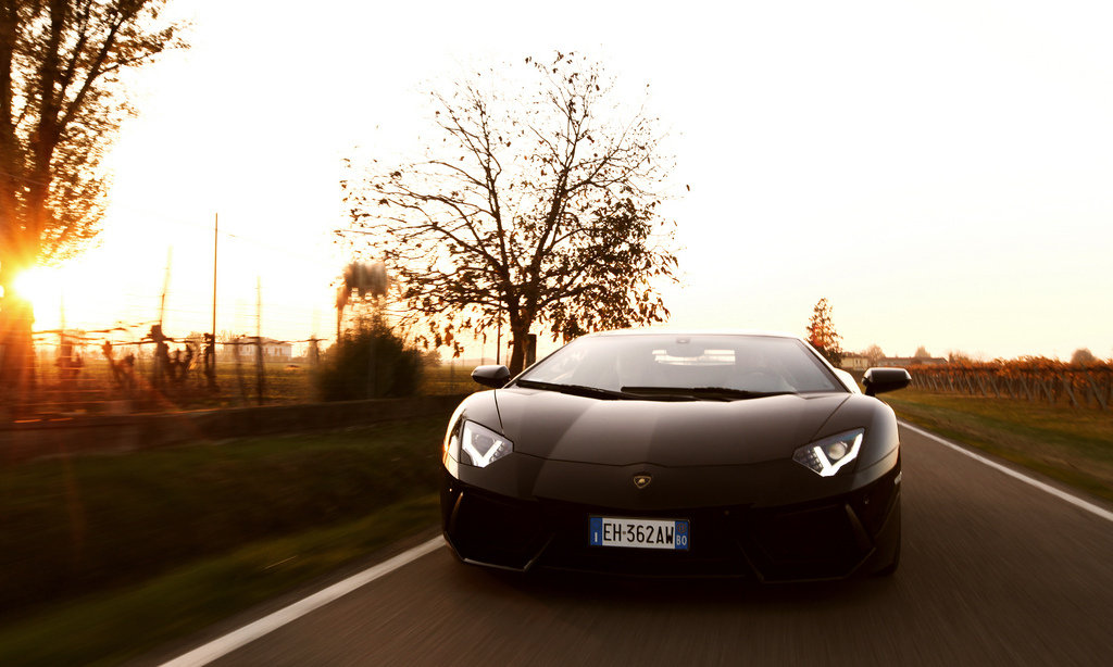 791519234LAMBORGHINIAVENTADORESQUIROU.jpg