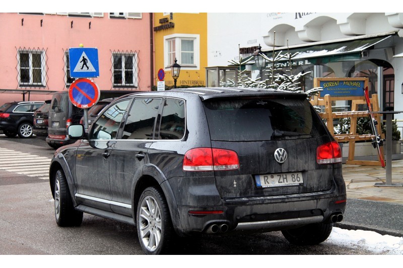 793710W12TOUAREG237ESQUIROU.jpg