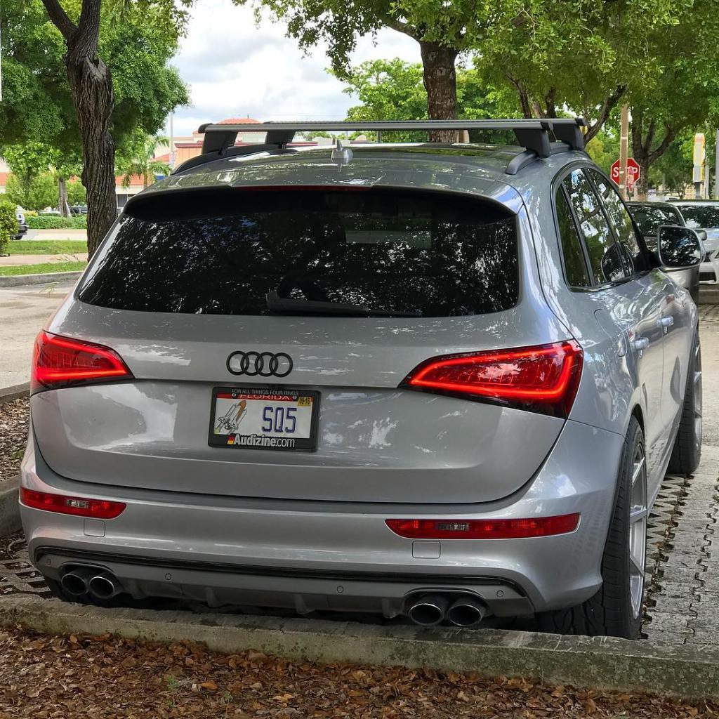 794097AUDISQ52144.jpg