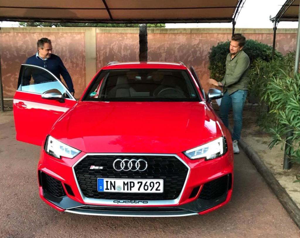 794643AUDIRS4B90123.jpg