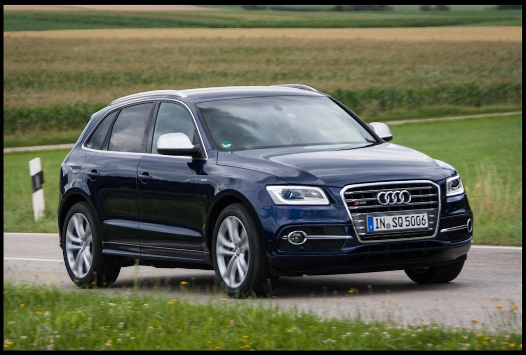 797163AUDISQ5086.jpg