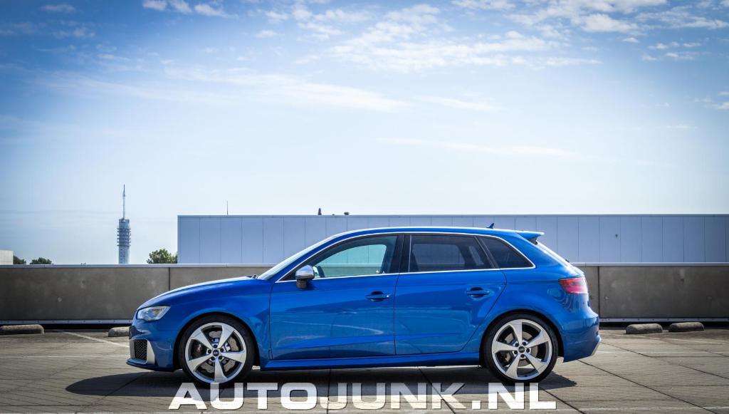 797642RS38V3088.jpg